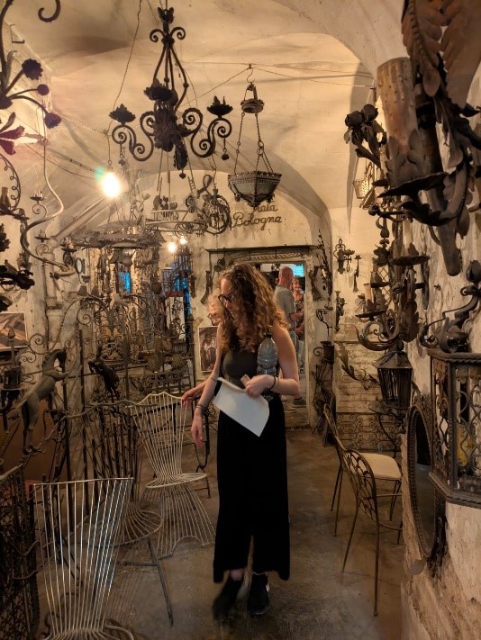 cultura italiana bologna, attività dopo le lezioni - visita al fabbro 6