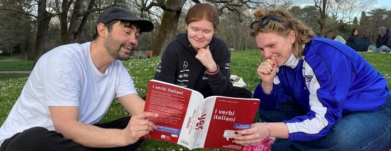 studenti cultura italiana bologna studiano sui colli bolognesi