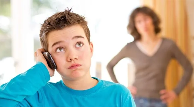 Mamma chioccia e figlio ribelle- Roleplay